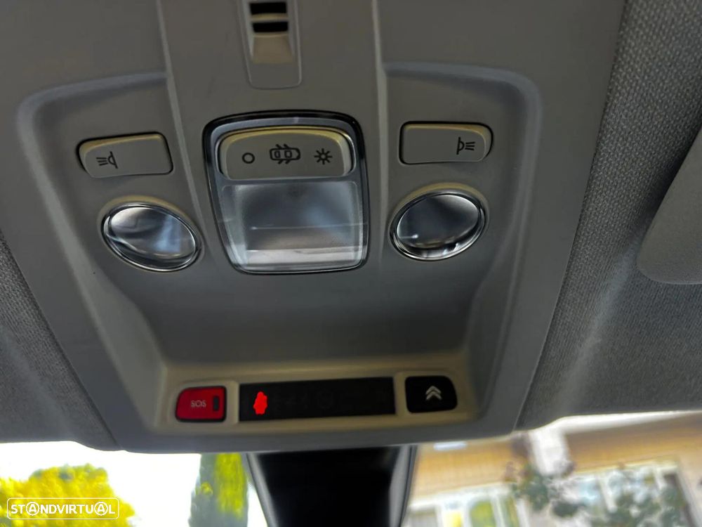 Citroën C4 Cactus 1.2 PureTech Shine EAT6 - 19