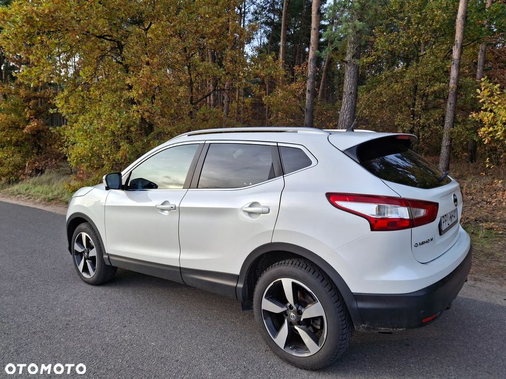 Nissan Qashqai 1.2 DIG-T Tekna EU6 - 5