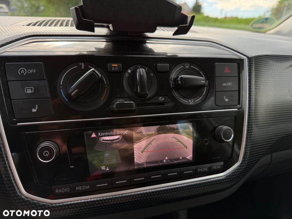 Volkswagen up! Active - 15