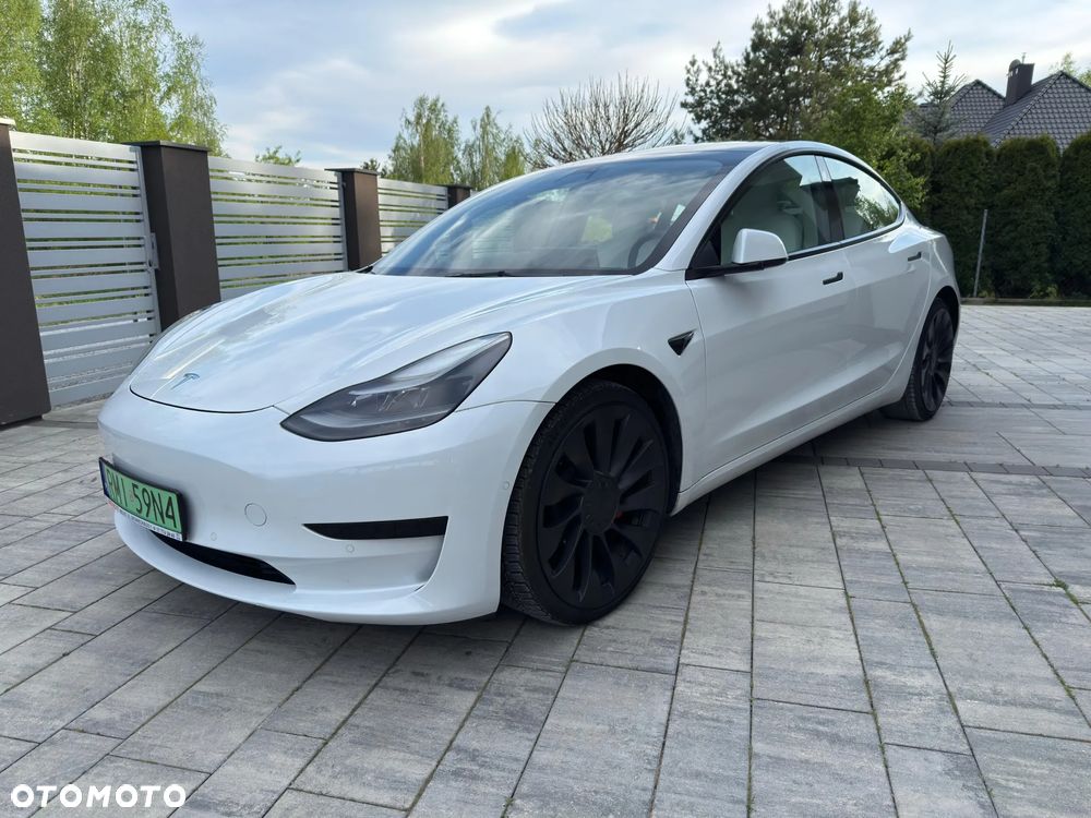 Tesla Model 3 - 10
