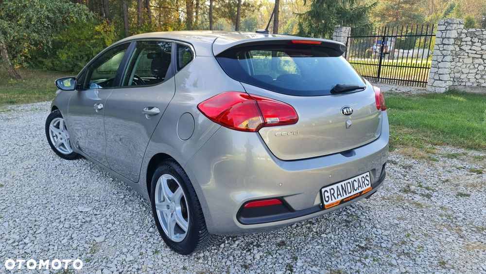 Kia Ceed 1.6 GDI XL - 5