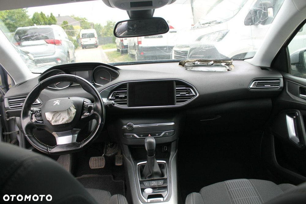 Peugeot 308 - 11