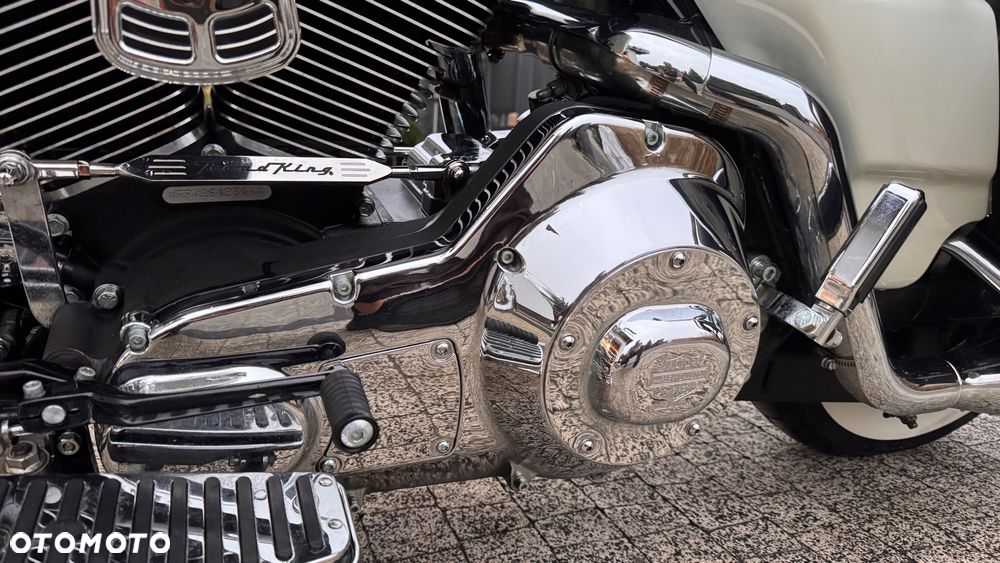 Harley-Davidson Touring Road King - 24