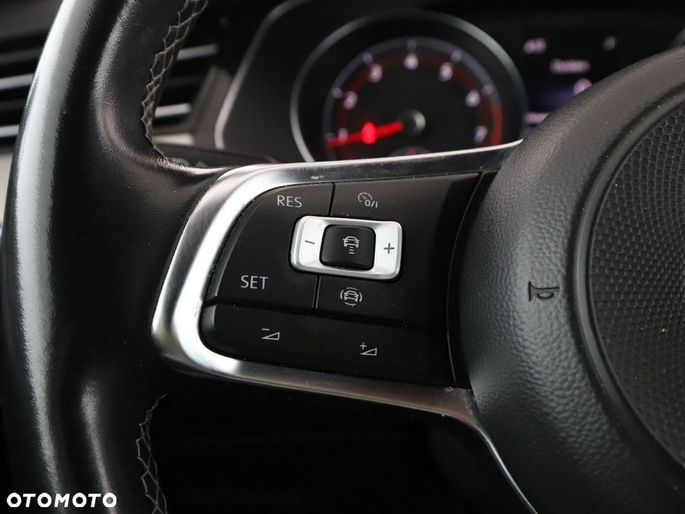 Volkswagen Arteon 2.0 TSI DSG R-Line - 35
