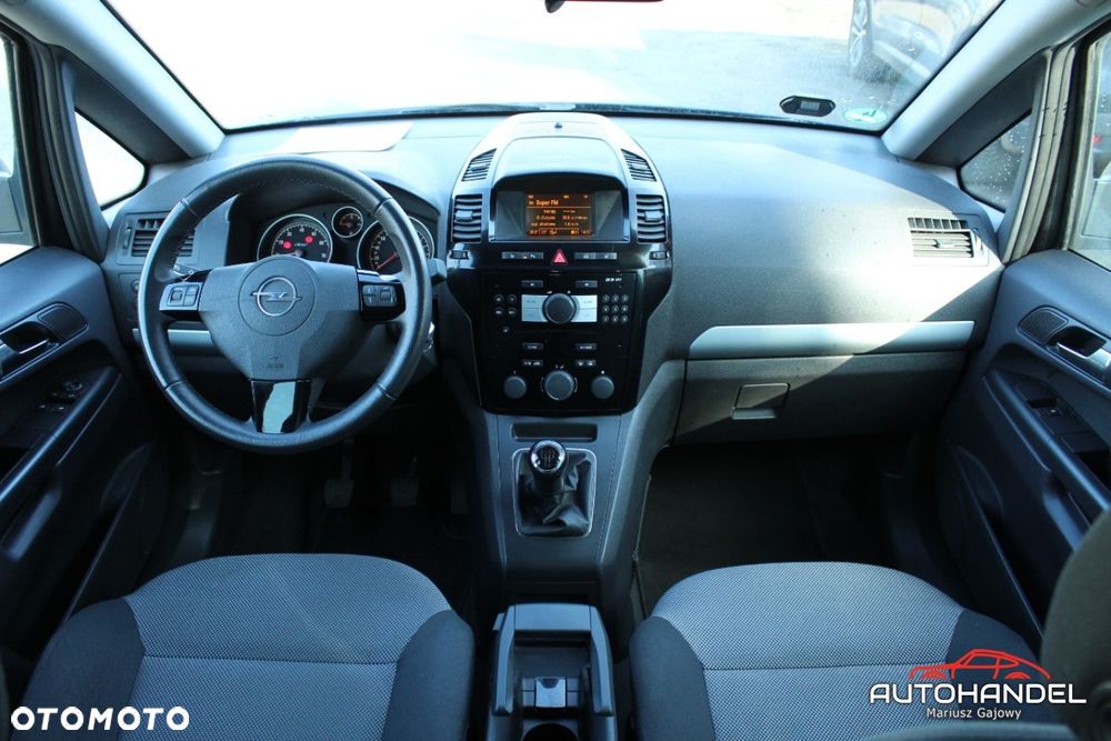 Opel Zafira - 8
