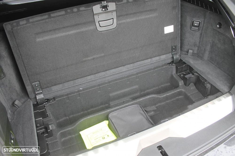 BMW 530 e Pack Desportivo M - 50