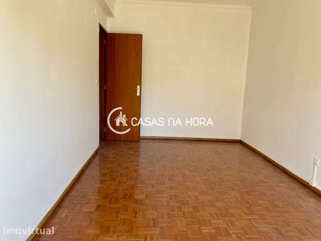 Apartamento T4 em Almada - Grande imagem: 2/27
