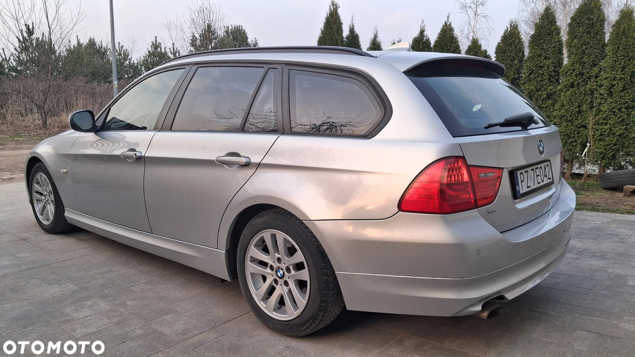 BMW Seria 3 318d - 28