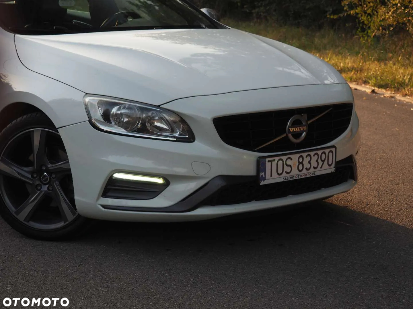 Volvo V60 D3 Geartronic R-Design - 33