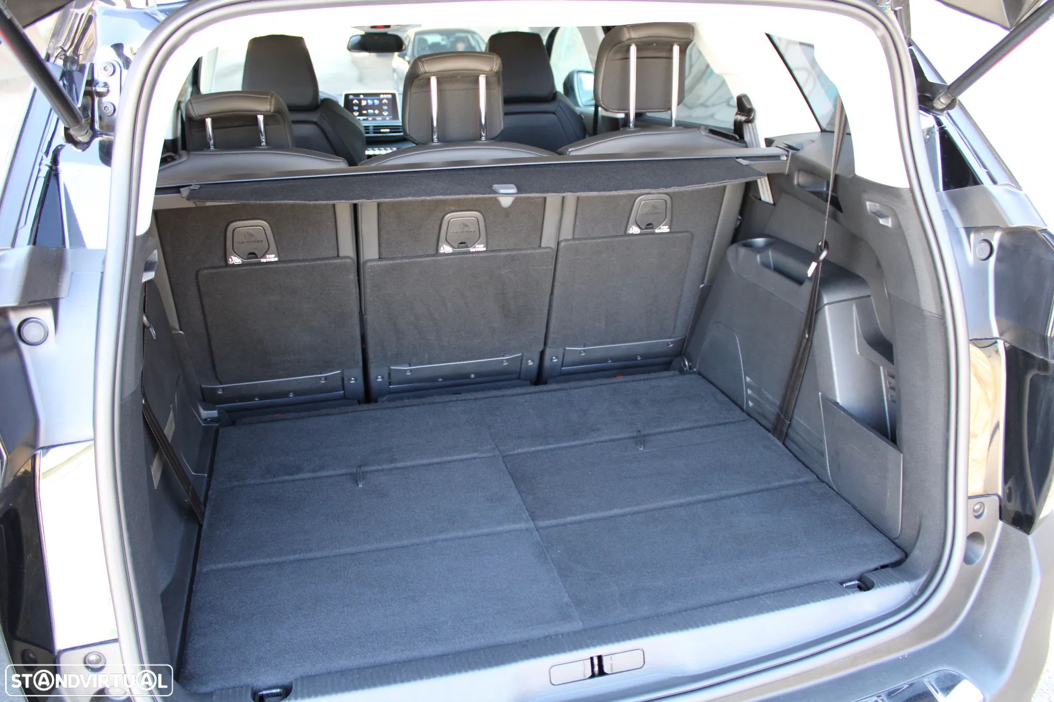Peugeot 5008 1.5 BlueHDi Allure EAT8 - 20