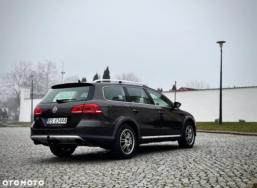 Volkswagen Passat Alltrack - 10