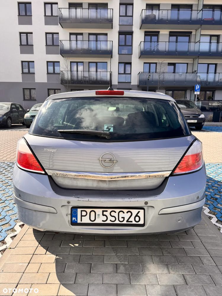 Opel Astra 1.6 Easytronic Cosmo - 3