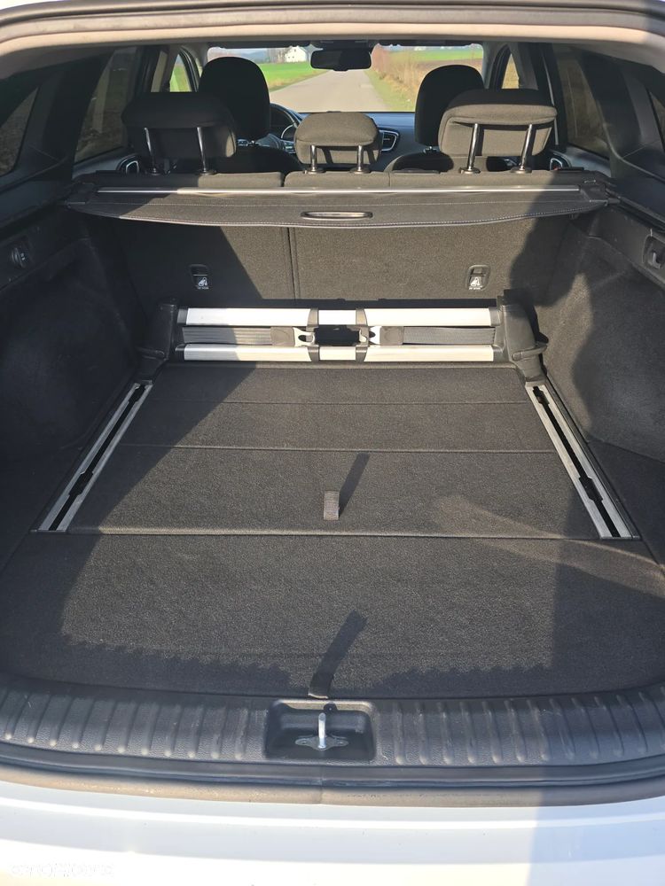 Kia Ceed 1.6 CRDi Spirit - 6