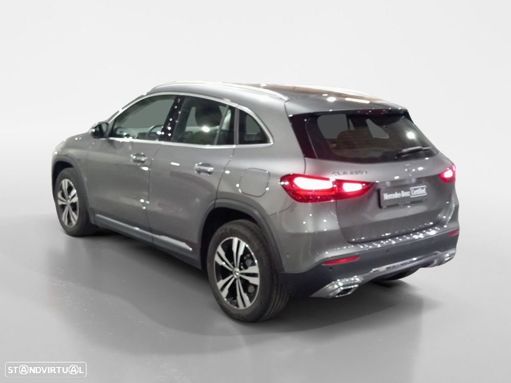 Mercedes-Benz GLA 250 - 2