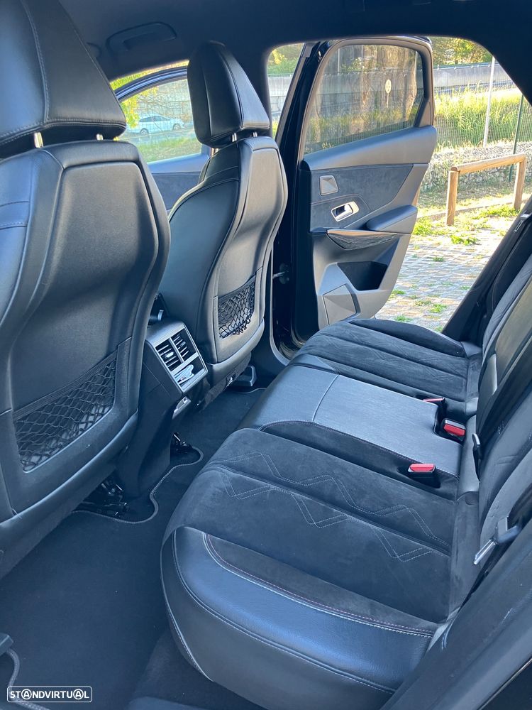 DS DS7 Crossback 1.5 BlueHDi Performance Line EAT8 - 17