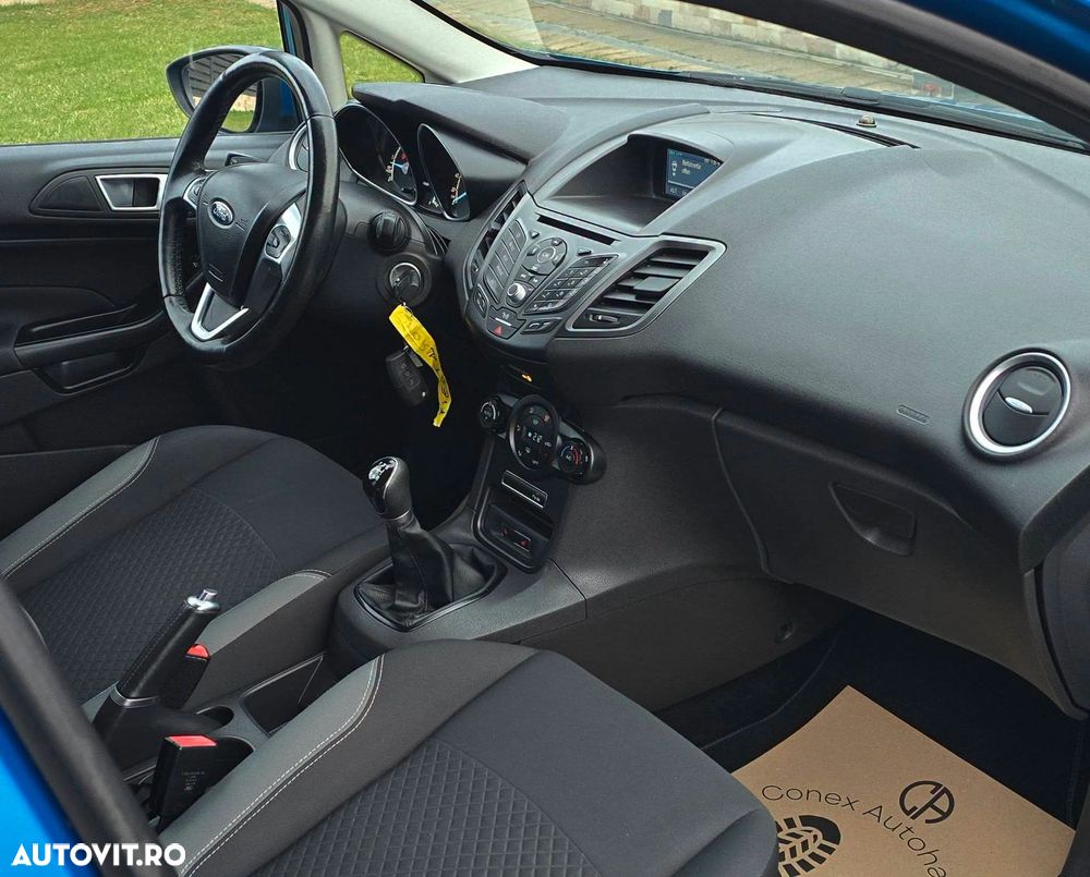 Ford Fiesta 1.6 TDCI Titanium - 32