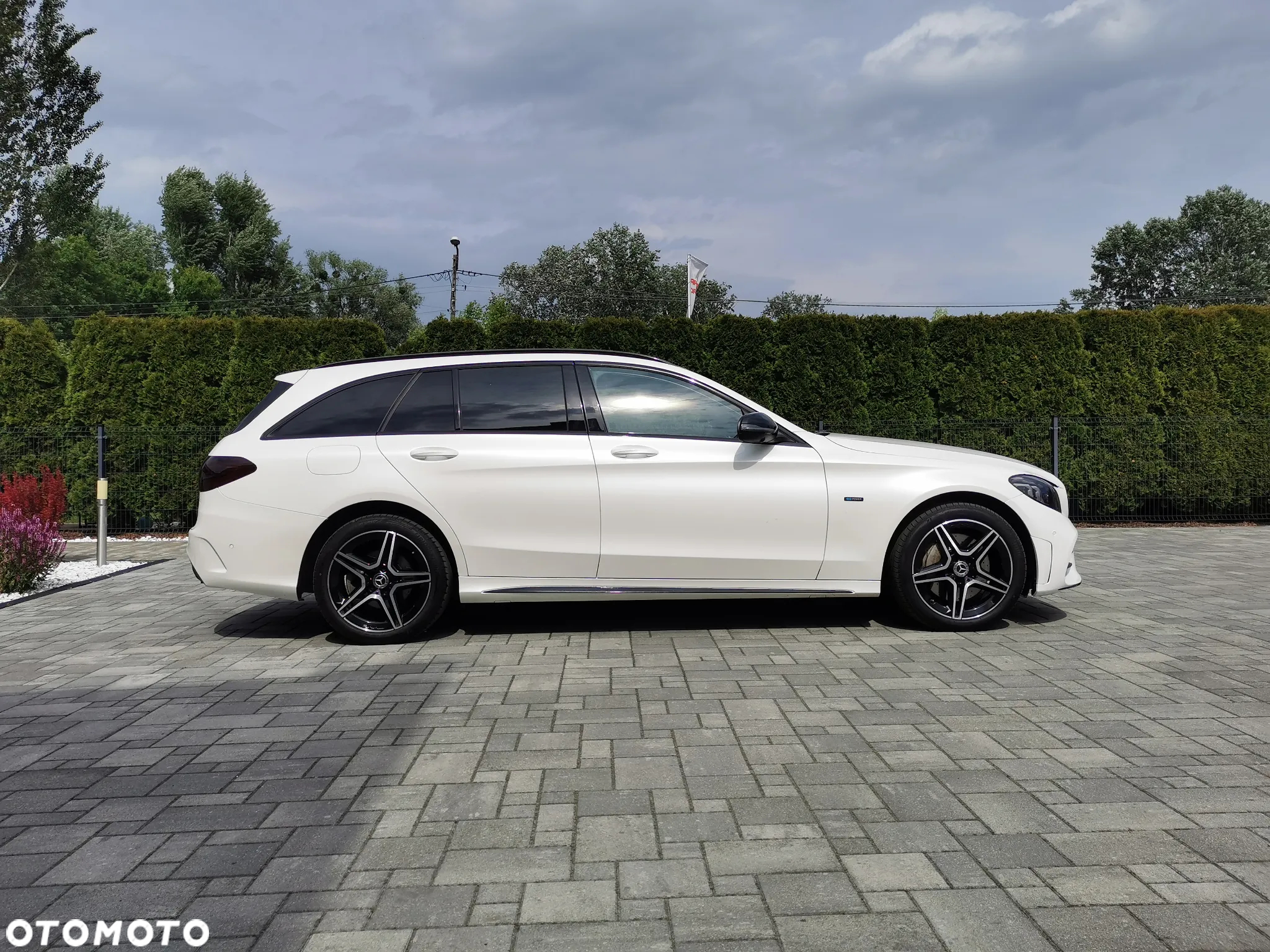 Mercedes-Benz Klasa C 300 de 9G-TRONIC - 12