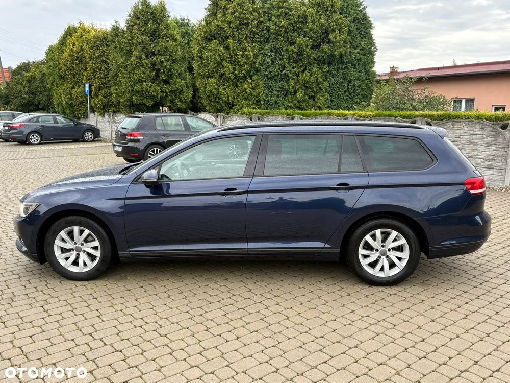 Volkswagen Passat Variant 1.6 TDI SCR BlueMotion Trendline - 4
