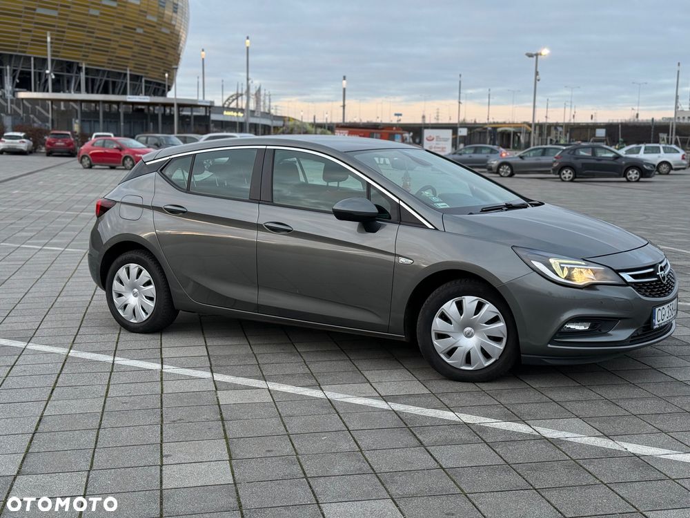 Opel Astra 1.4 T Enjoy - 10