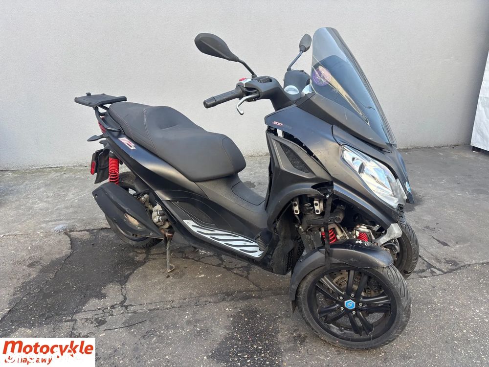 Piaggio MP-3 - 4