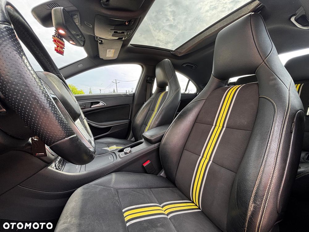 Mercedes-Benz CLA 250 7G-DCT AMG Line - 13
