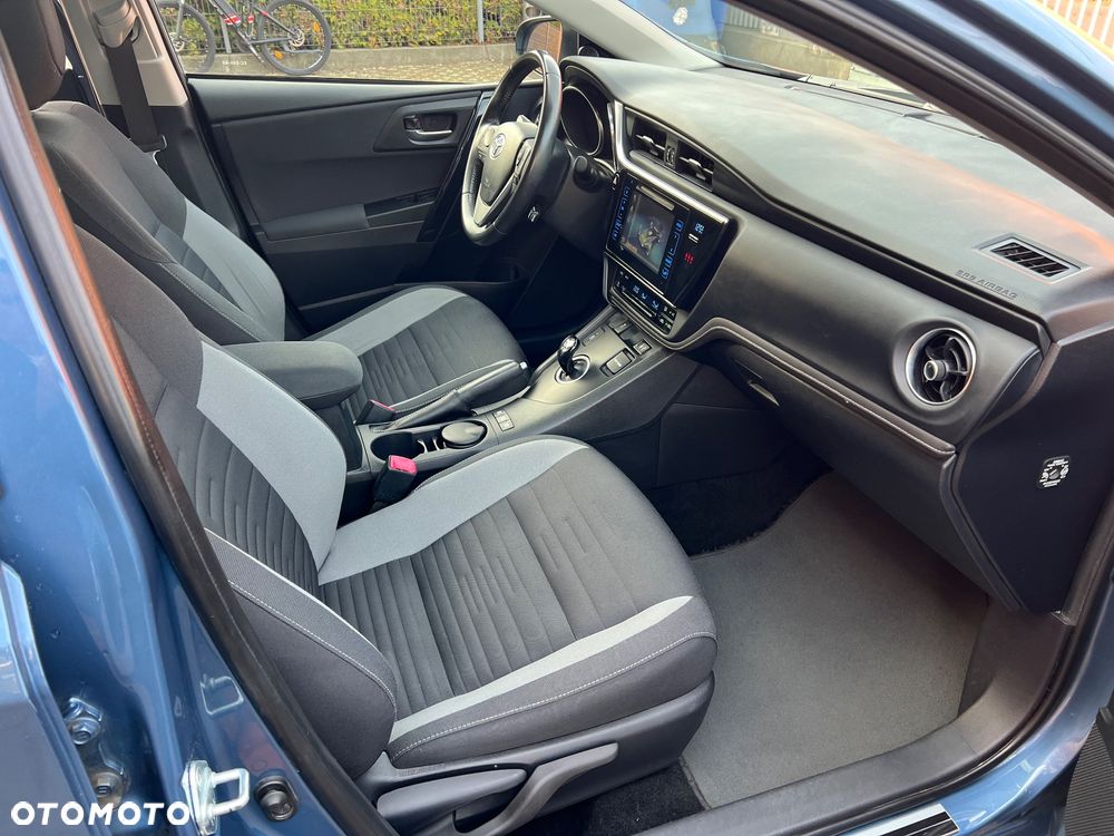 Toyota Auris 1.8 HSD Sol - 20