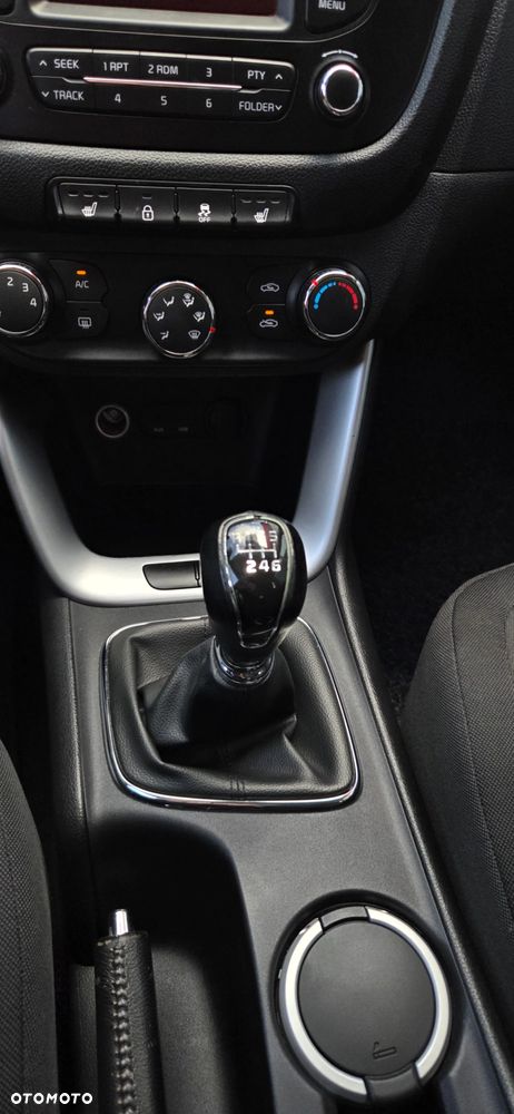 Kia Ceed 1.4 CVVT Dream-Team Edition - 23