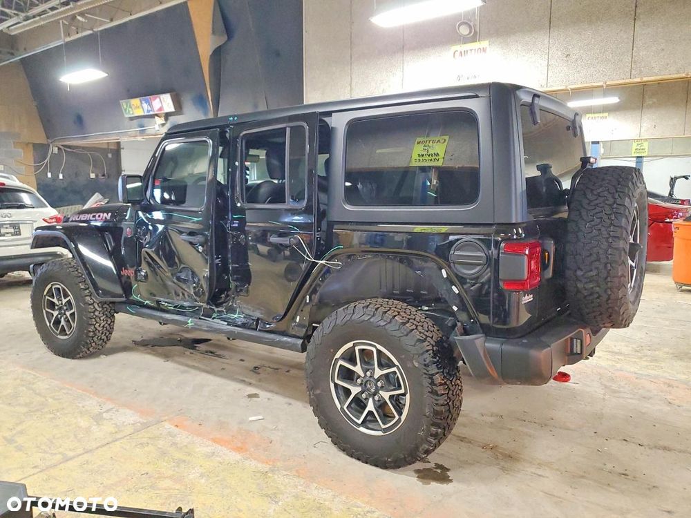 Jeep Wrangler - 3