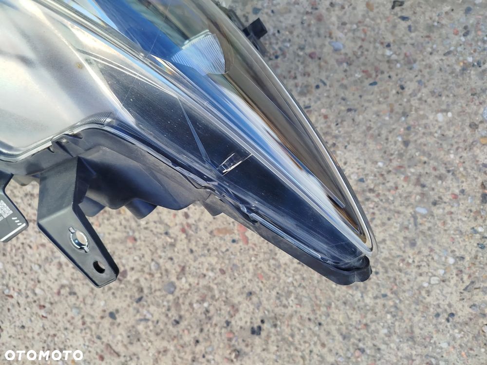 Mazda CX5 lampa prawa przód przednia LED - 6