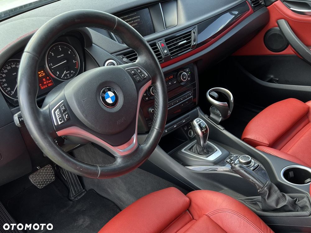 BMW X1 sDrive18d xLine - 8