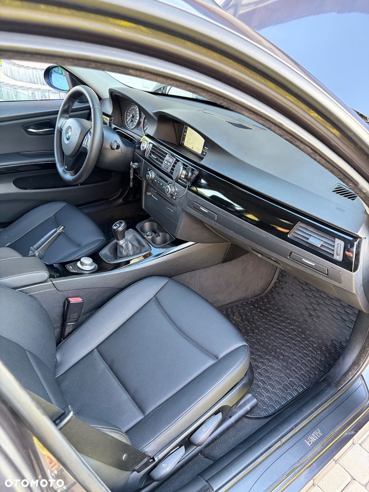 BMW Seria 3 - 26