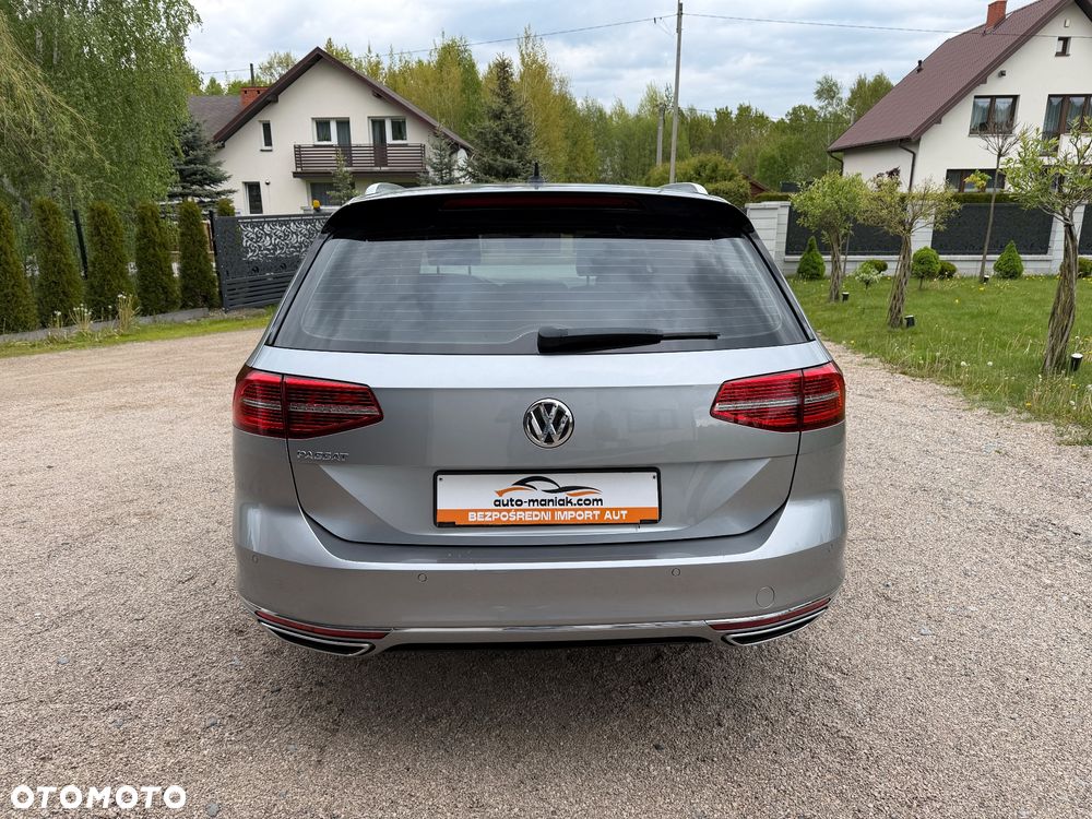 Volkswagen Passat Variant 2.0 TDI SCR DSG BlueMotion Highline - 16