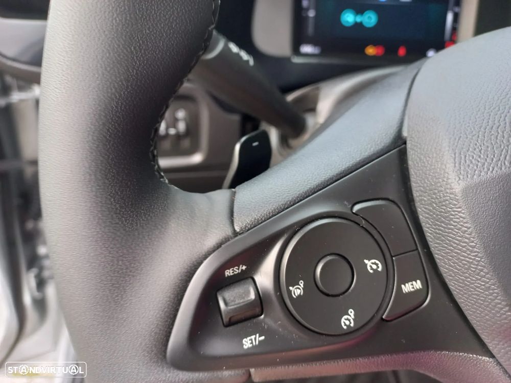 Opel Corsa 1.2 T Hybrid EdCT - 10