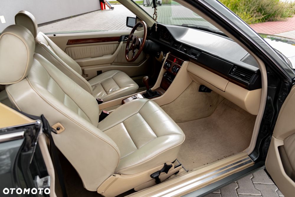 Mercedes-Benz W124 (1984-1993) - 28
