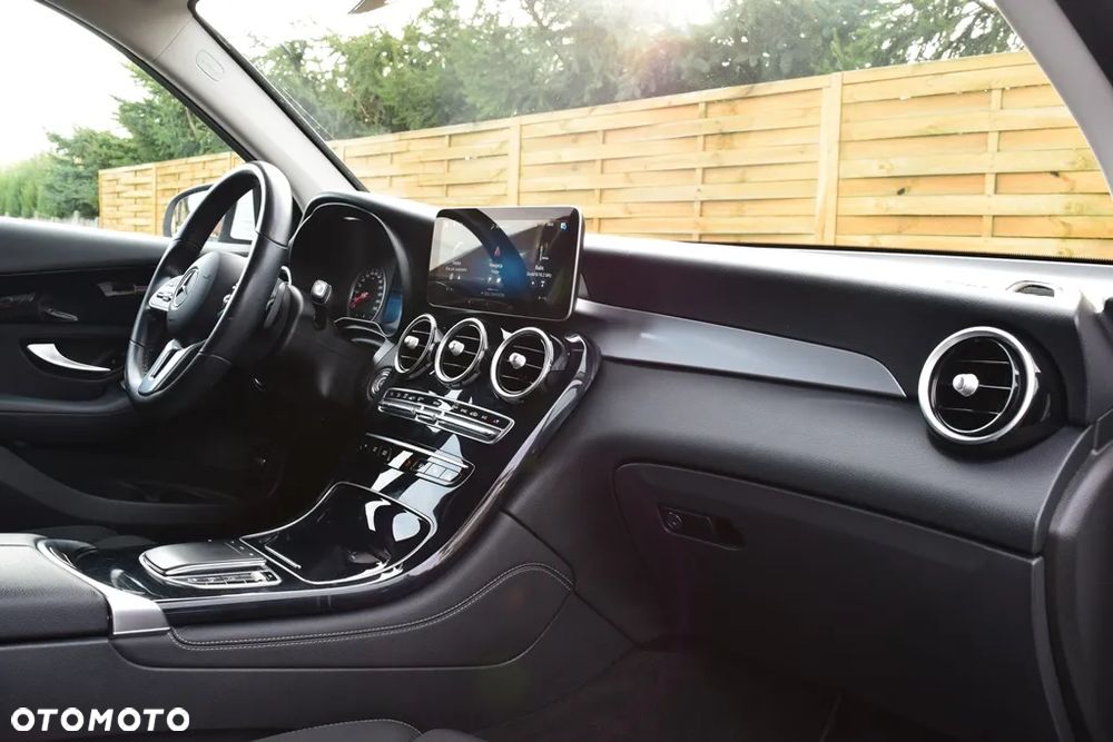 Mercedes-Benz GLC 200 d - 27