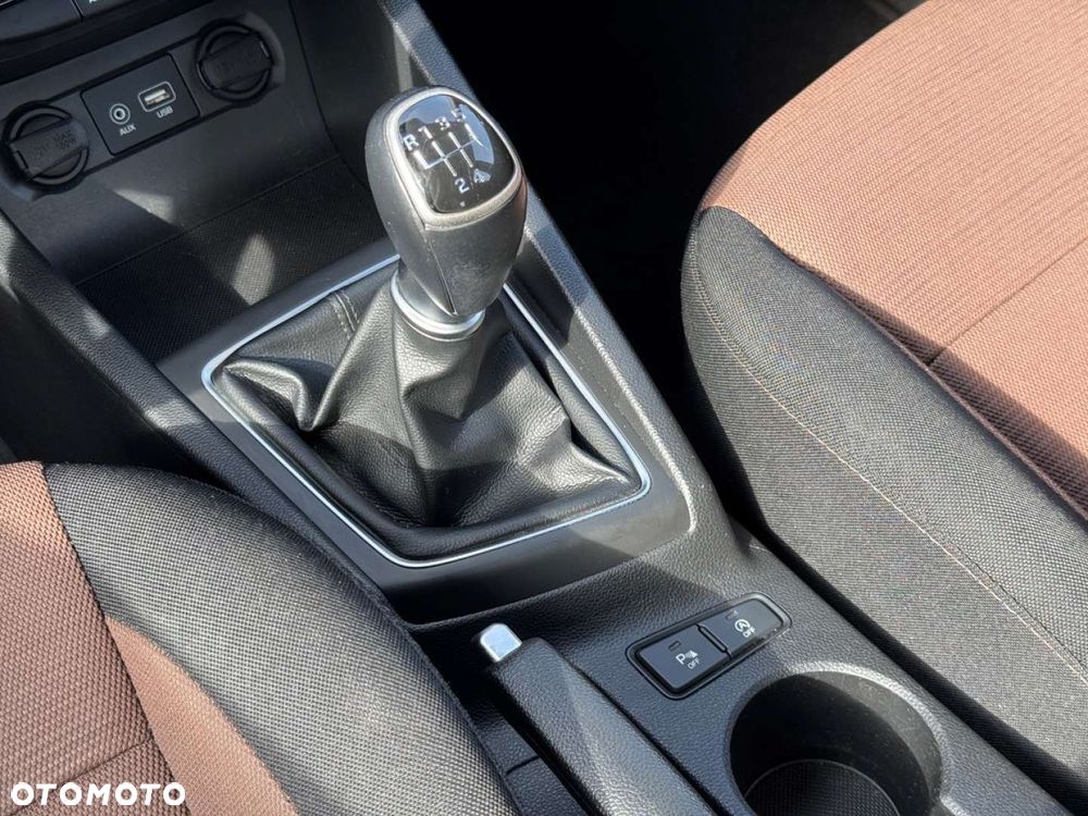 Hyundai i20 - 23