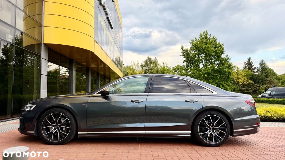 Audi A8 - 2