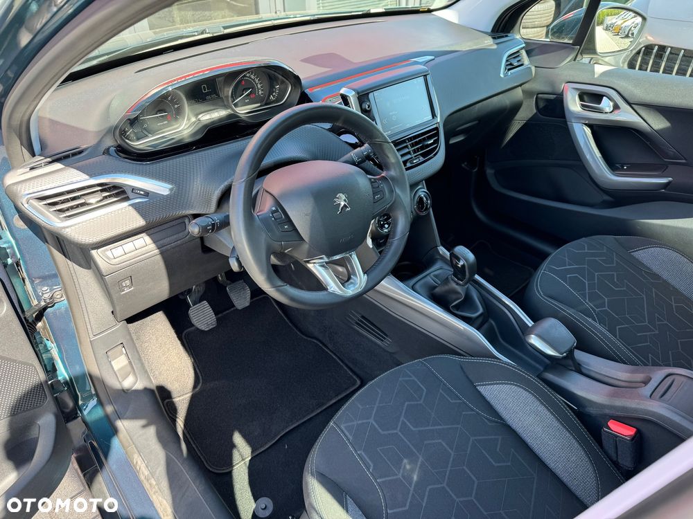 Peugeot 2008 - 10