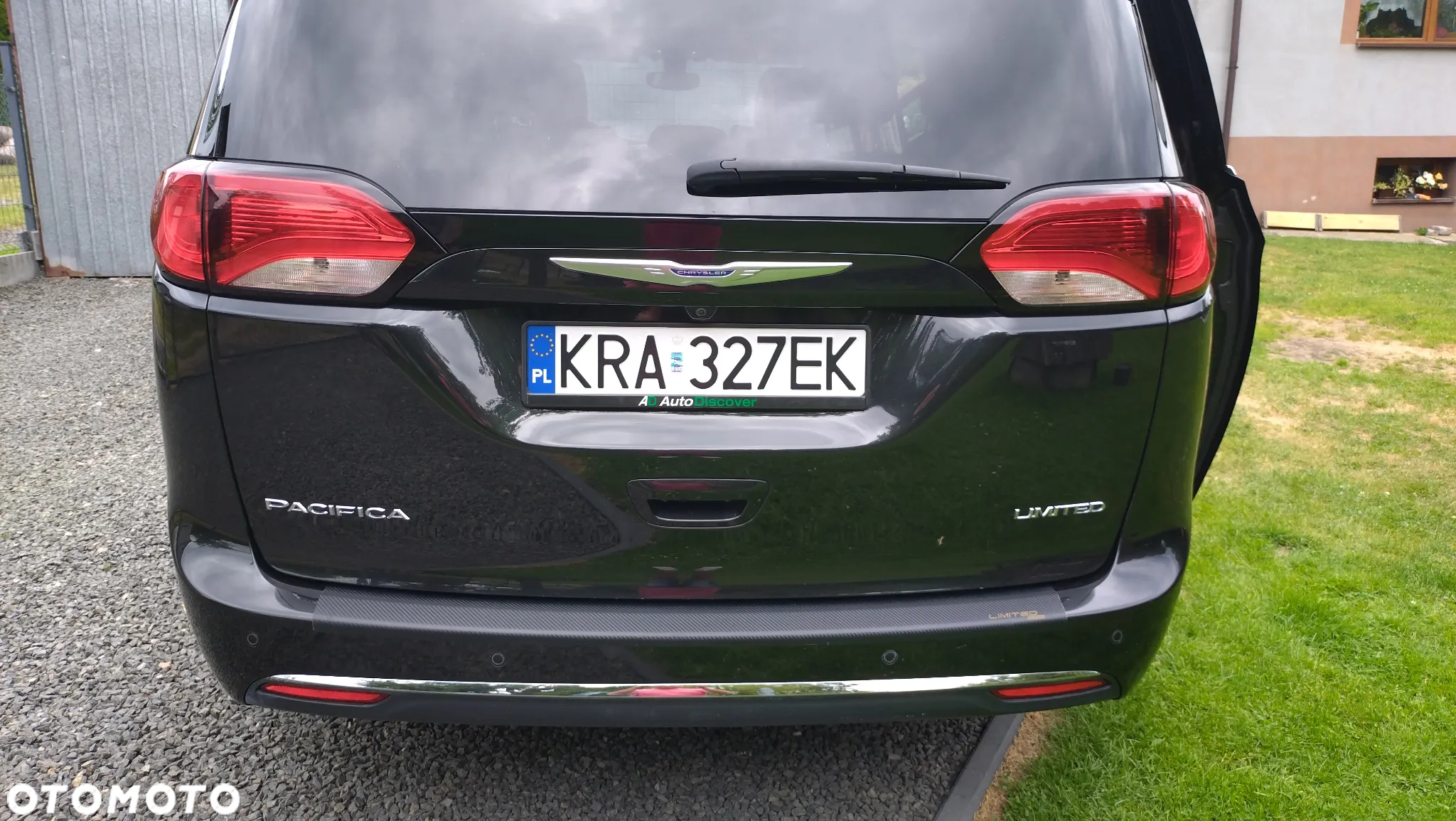 Chrysler Pacifica - 22