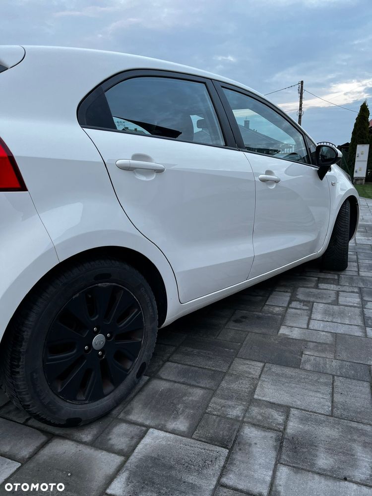 Kia Rio 1.2 M (klm) - 17