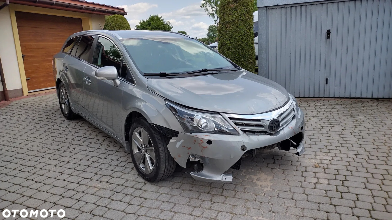 Toyota Avensis - 3