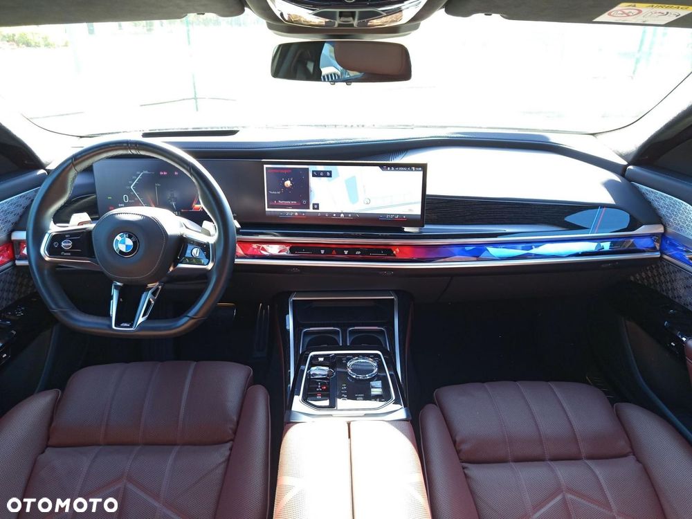 BMW Seria 7 - 12