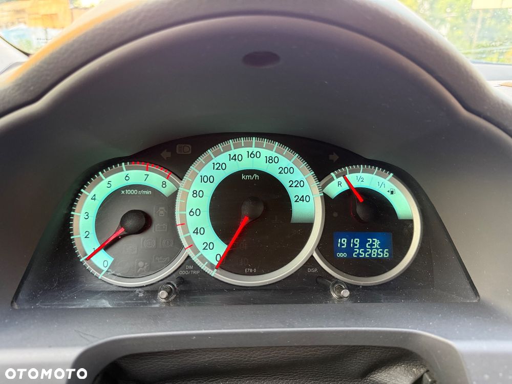 Toyota Corolla Verso 1.6 Gold - 9