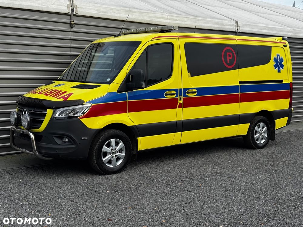 Mercedes-Benz Sprinter - 9