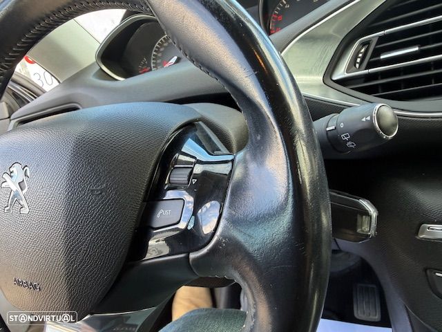Peugeot 308 SW BlueHDi 130 Stop & Start Style - 27