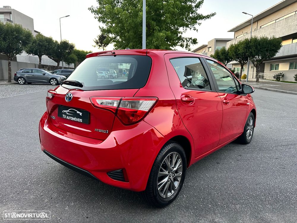 Toyota Yaris 1.5 HSD Active - 10