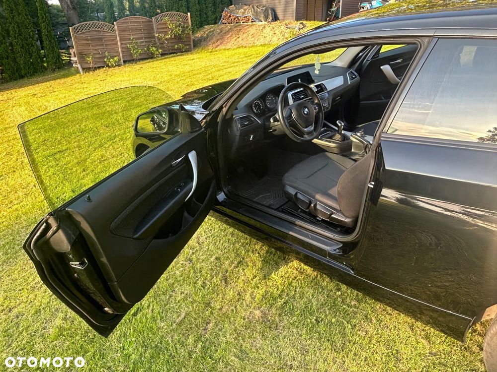 BMW Seria 1 116i - 6