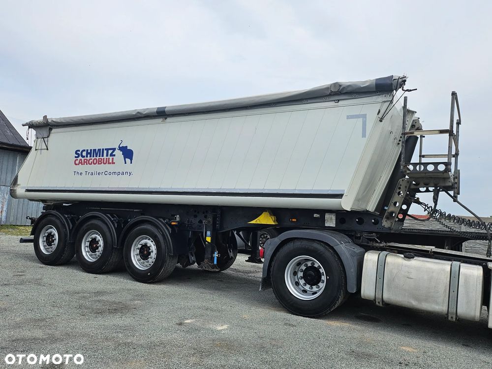 Schmitz Cargobull SKI 24 7 2 - 3