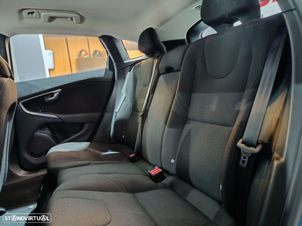 Volvo V40 1.6 D2 Kinetic - 17