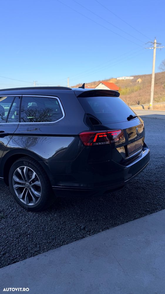 Volkswagen Passat - 12